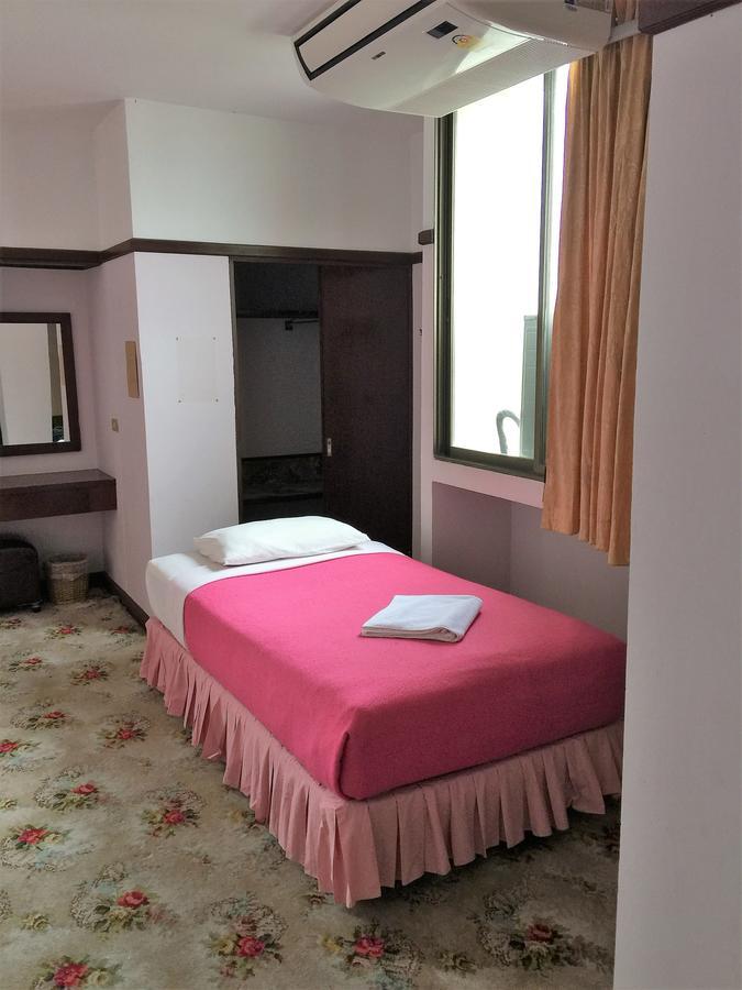 Daeng Plaza Hotel Phuket Eksteriør bilde
